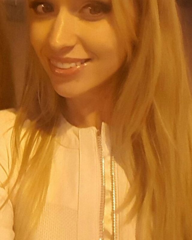 Escort girl ID 1012 from Emerans